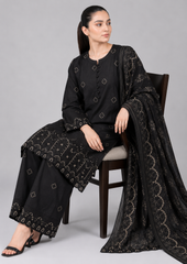 3 Piece full Emroidered Lawn Suit